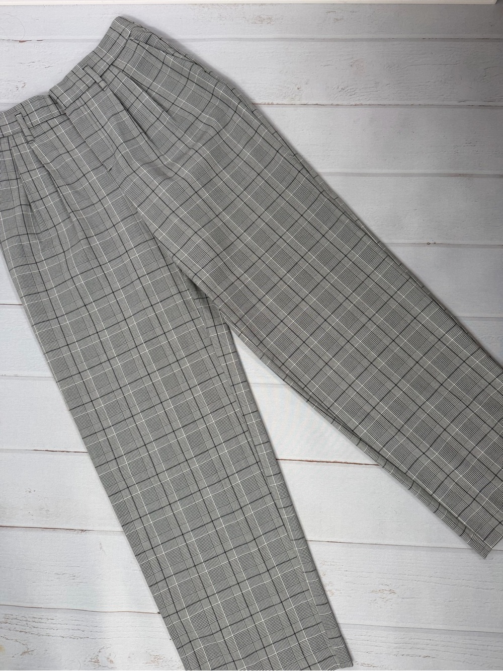 A New Day Gray Plaid High Rise Straight Leg Pants Size 6
